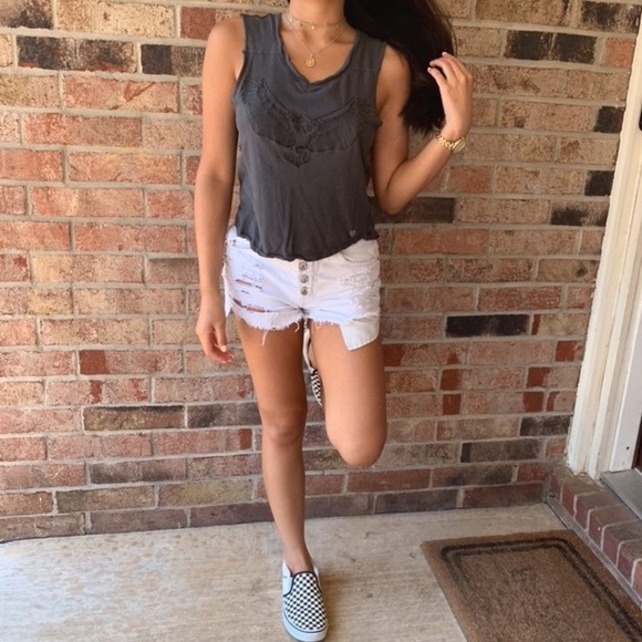 KENDALL & KYLIE EAGLE TEE - Picture 2 of 2